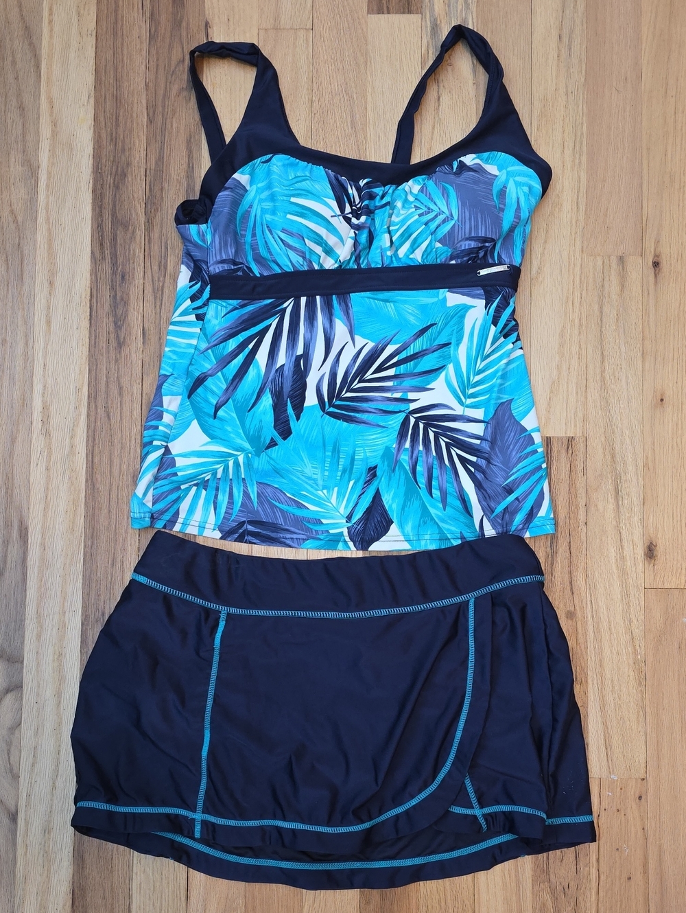 ZeroXposur Blue Tropical Leaf Tankini with Navy Swim Skirt